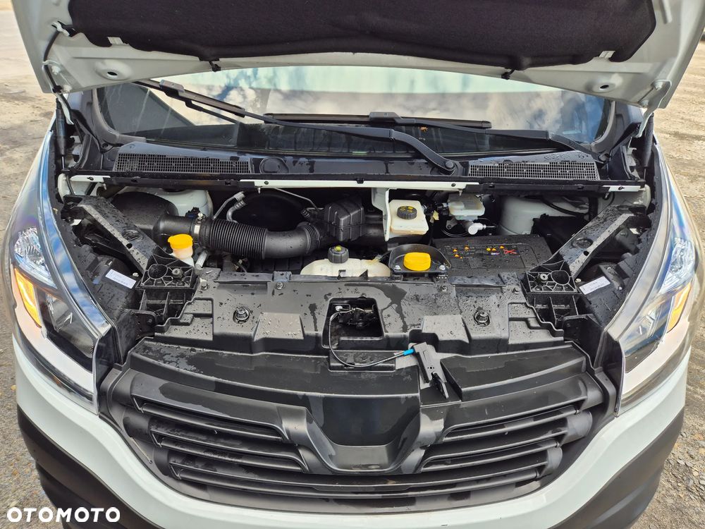 Renault Trafic - 10