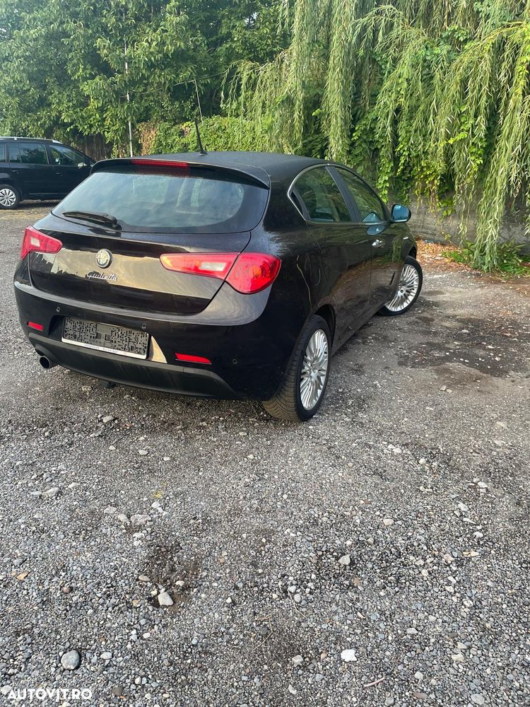 Alfa Romeo Giulietta 1.4 M-Air TCT Distinctive - 9
