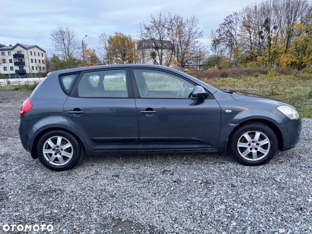 Kia Ceed 1.6 Crdi Comfort - 8