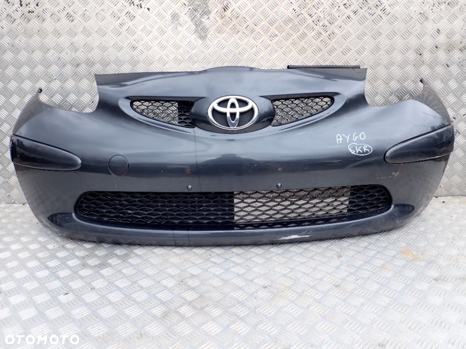 ZDERZAK PRZÓD TOYOTA AYGO I RADOM