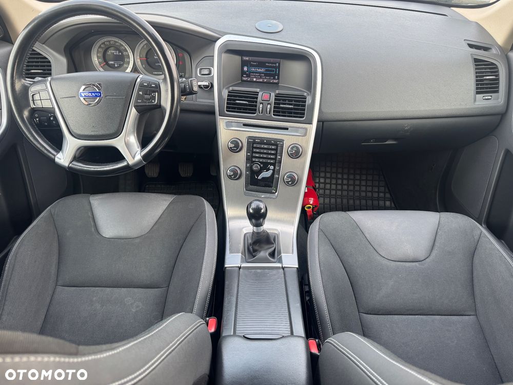 Volvo XC 60 DRIVe Momentum - 11