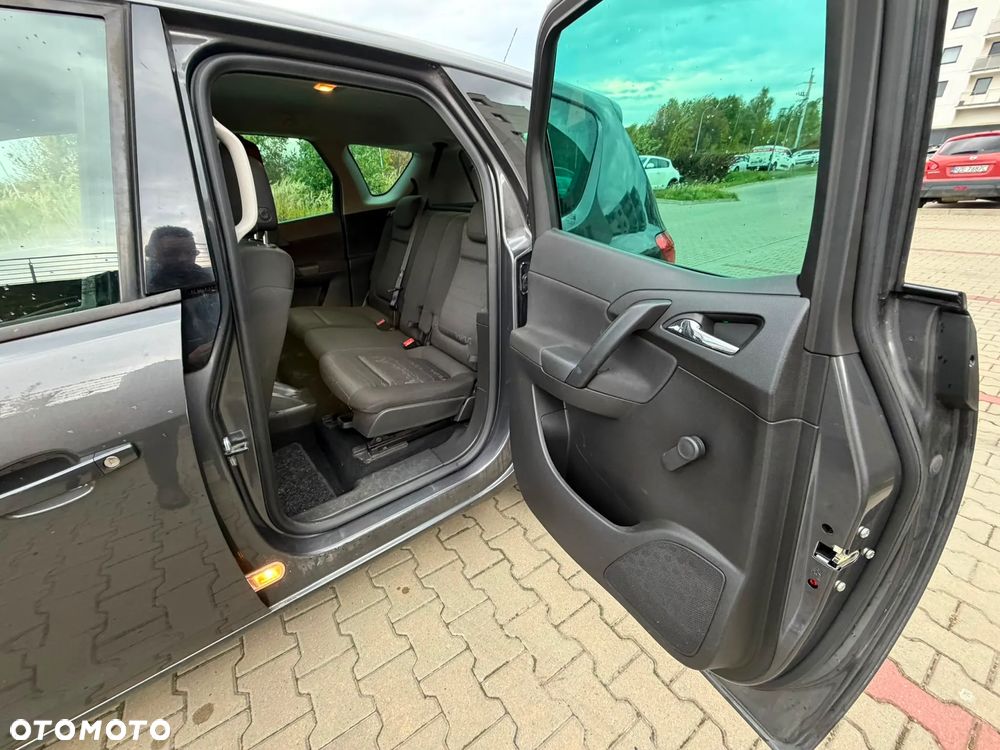 Opel Meriva - 16