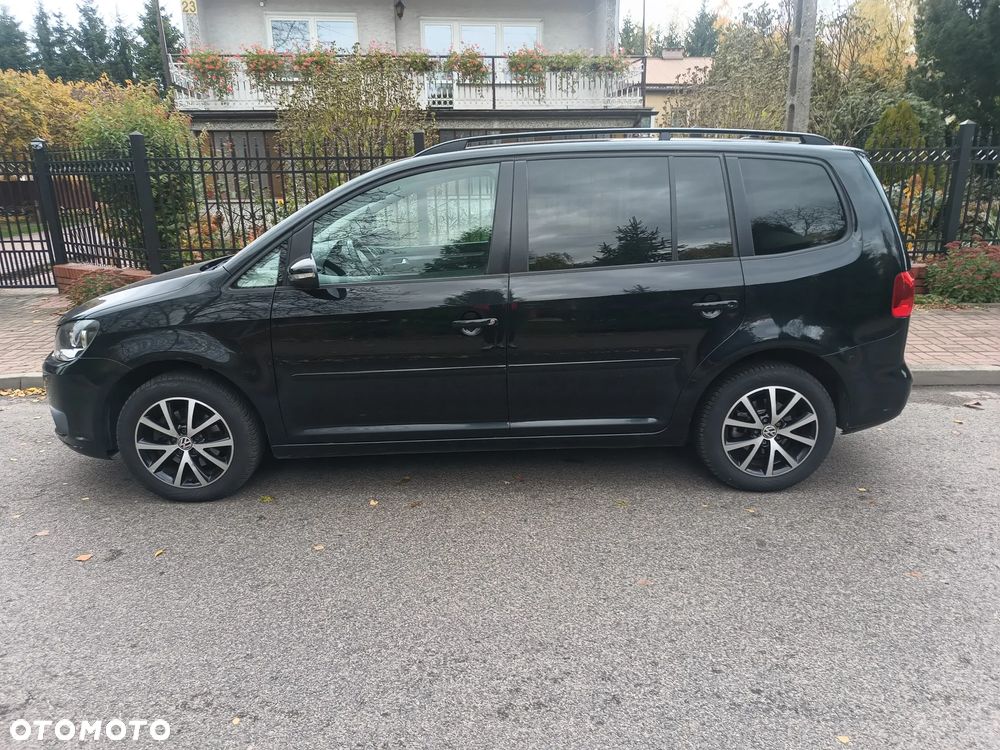 Volkswagen Touran - 9