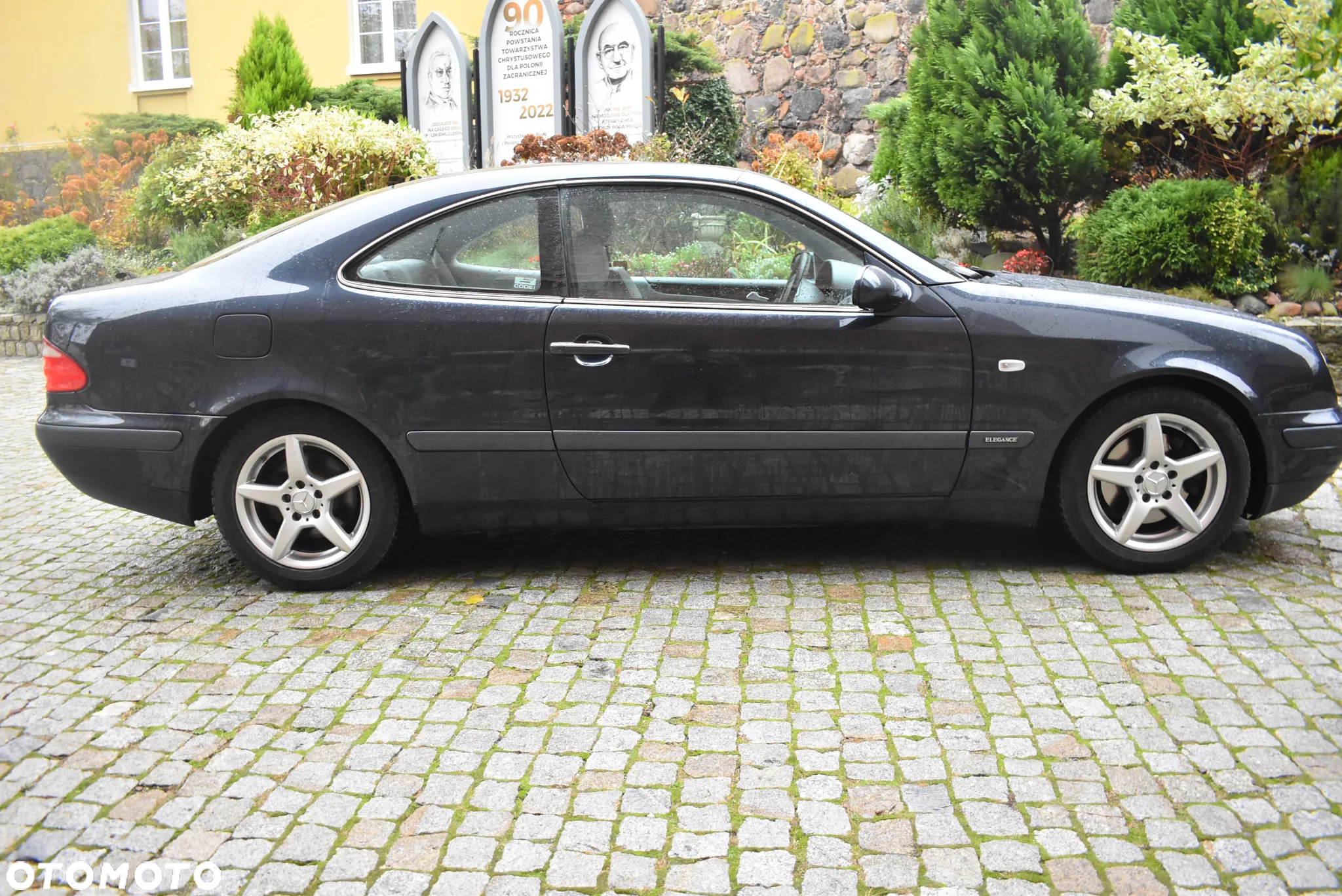 Mercedes-Benz CLK 320 - 24