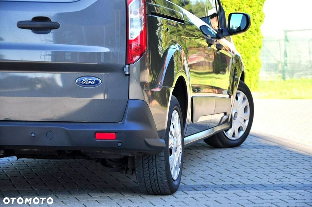 Ford Transit Connect - 17