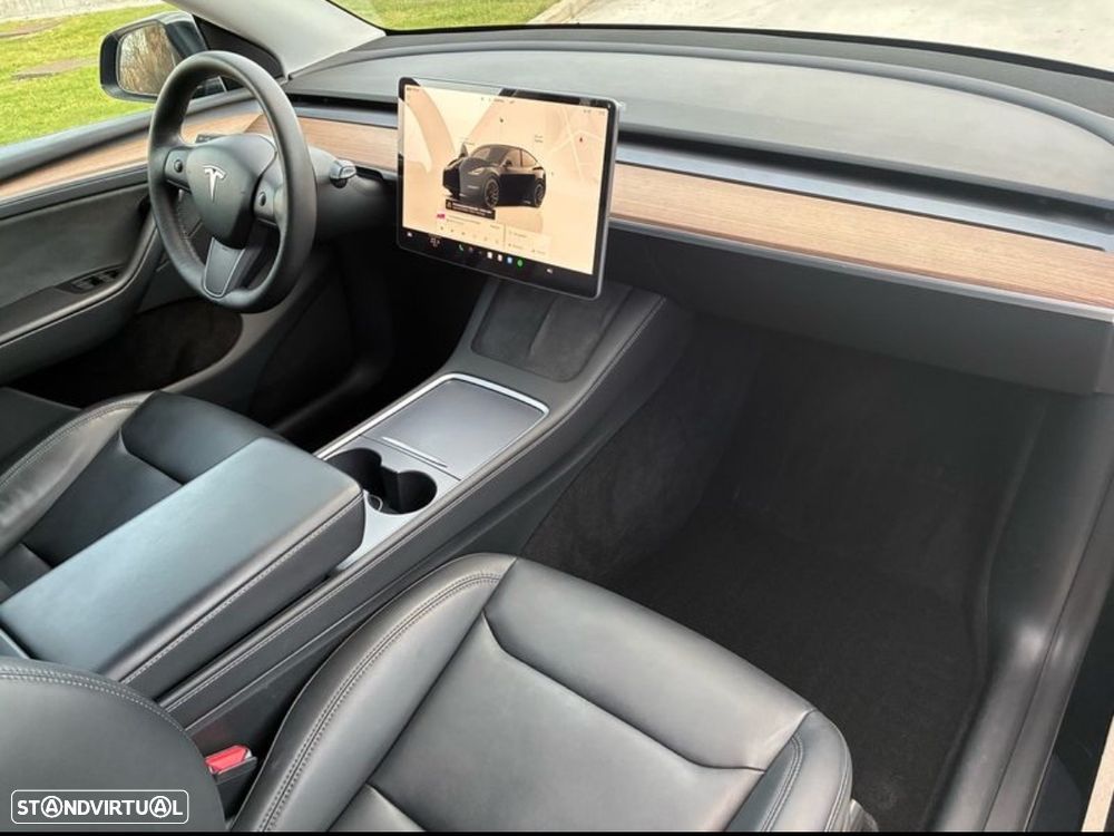 Tesla Model Y Performance Dual Motor AWD - 5