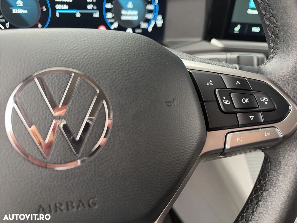 Volkswagen Caravelle - 15