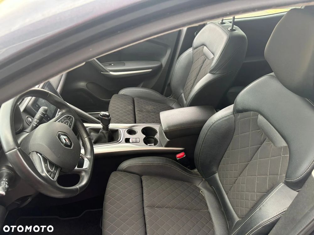 Renault Kadjar BLUE dCi 115 BOSE EDITION - 11