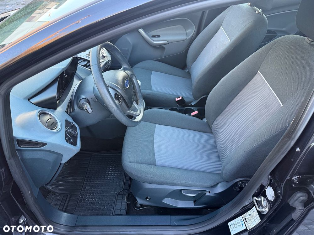 Ford Fiesta - 14