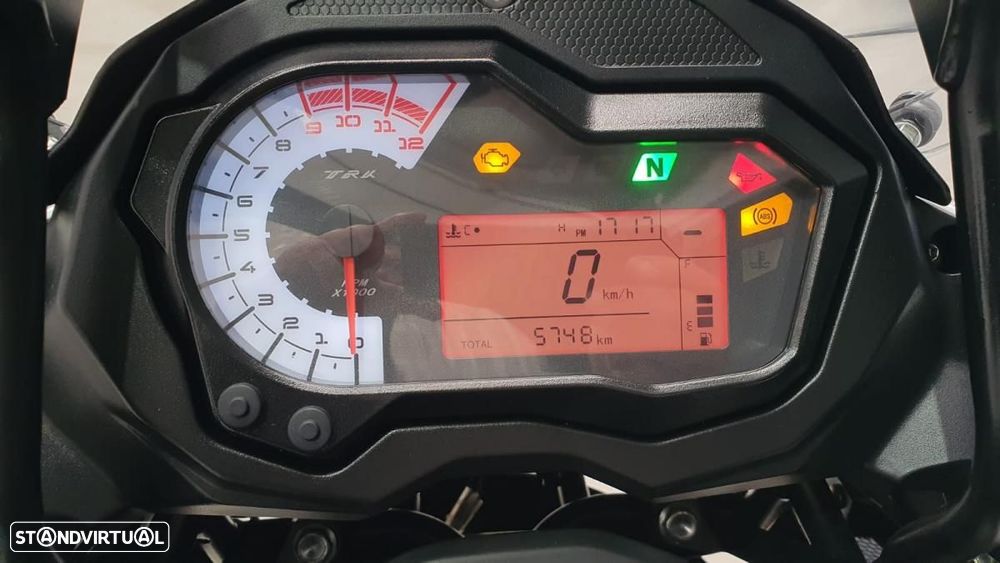 Benelli TRK 502 X TOP CASE - 14