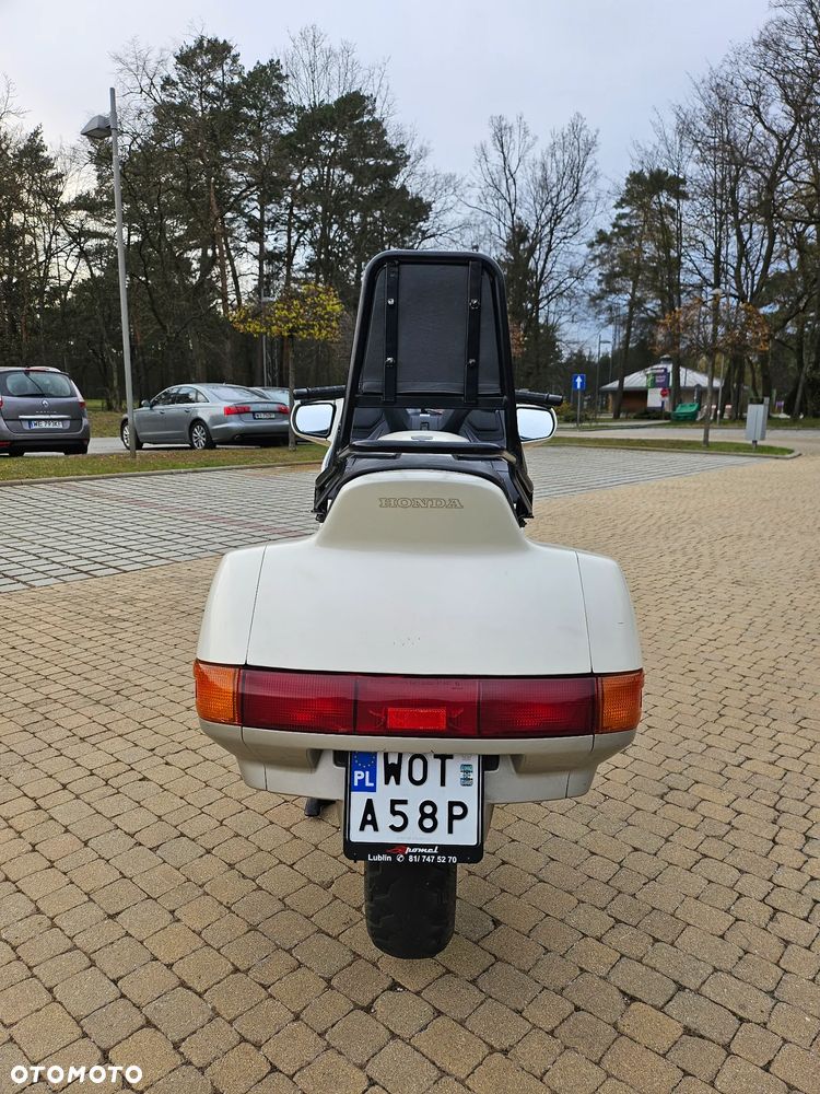 Honda PC - 7