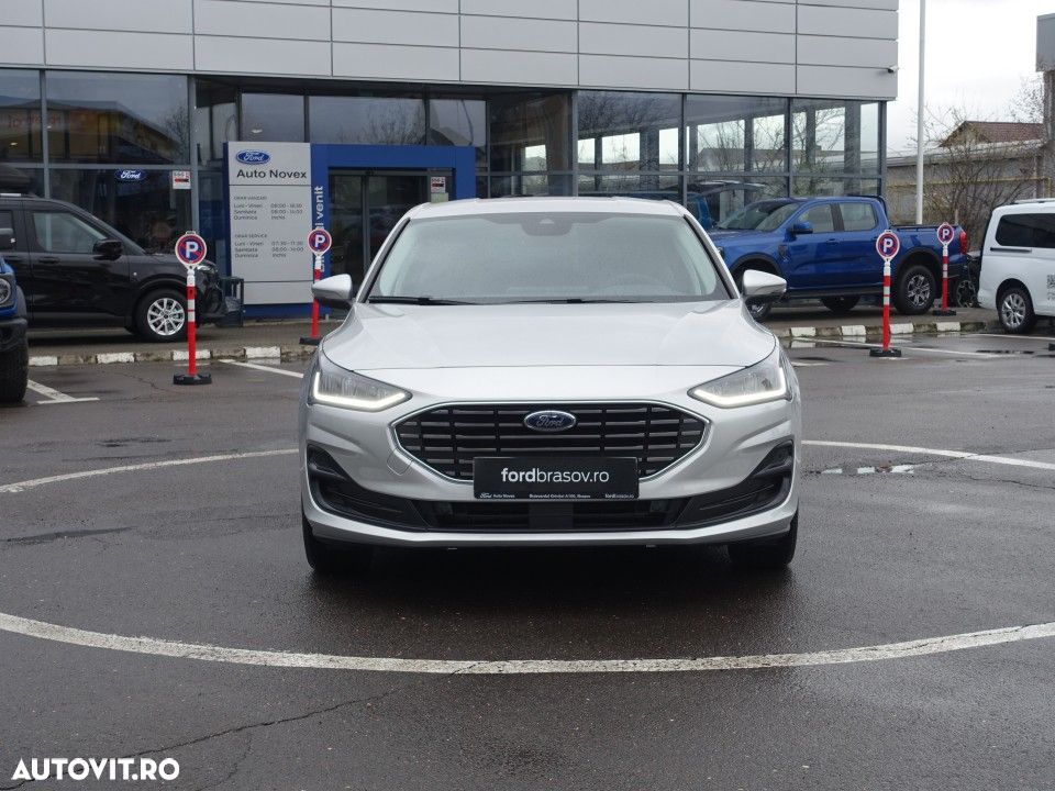 Ford Focus - 8