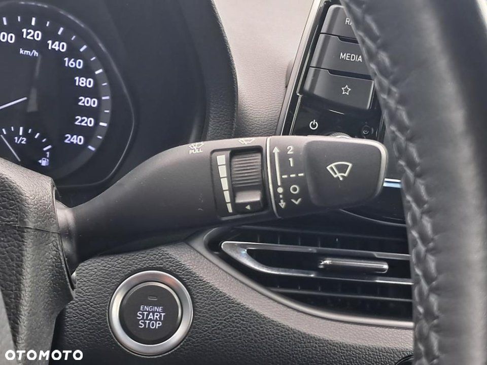 Hyundai i30 - 24