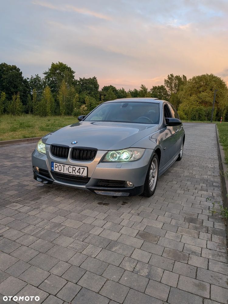 BMW Seria 3 320i - 2