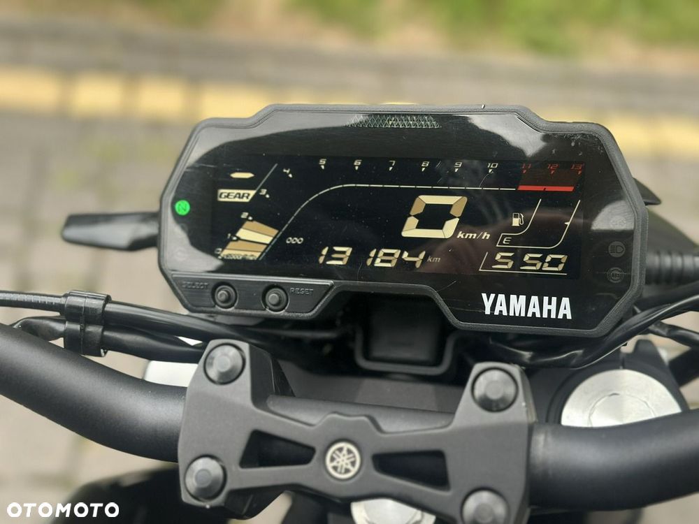 Yamaha MT - 16