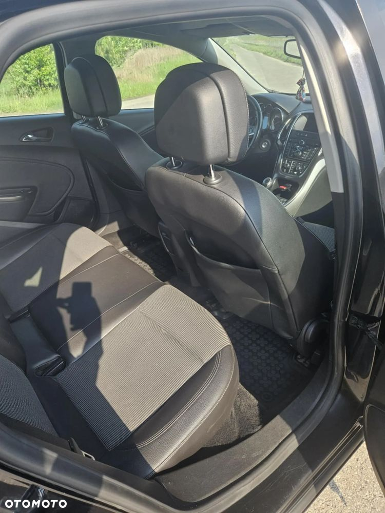 Opel Astra III 1.7 CDTI Cosmo - 11