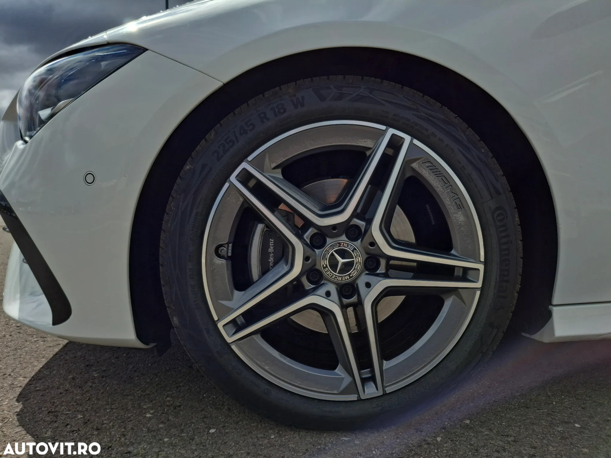 Mercedes-Benz CLA - 36