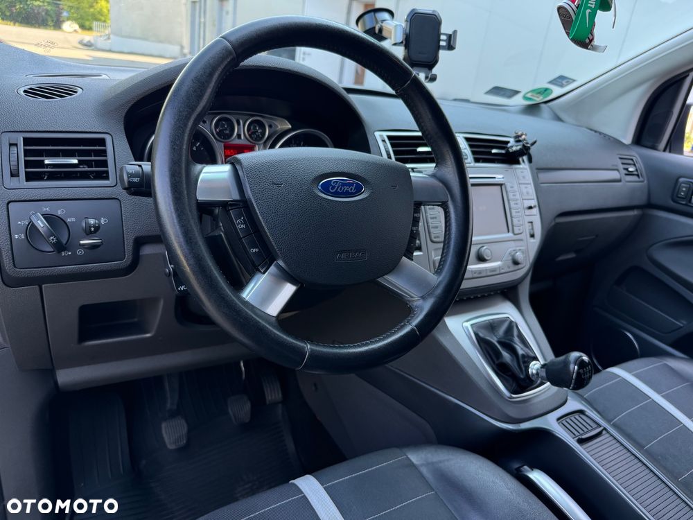 Ford Kuga 2.0 TDCi Titanium - 14