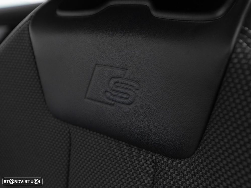 Audi A4 35 TDI S line S tronic - 15