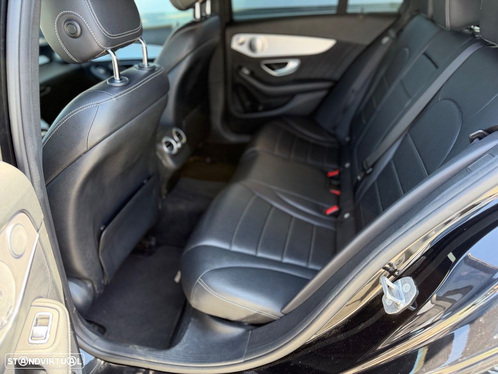 Mercedes-Benz C 220 d 9G-TRONIC AMG Line — fotografia 12