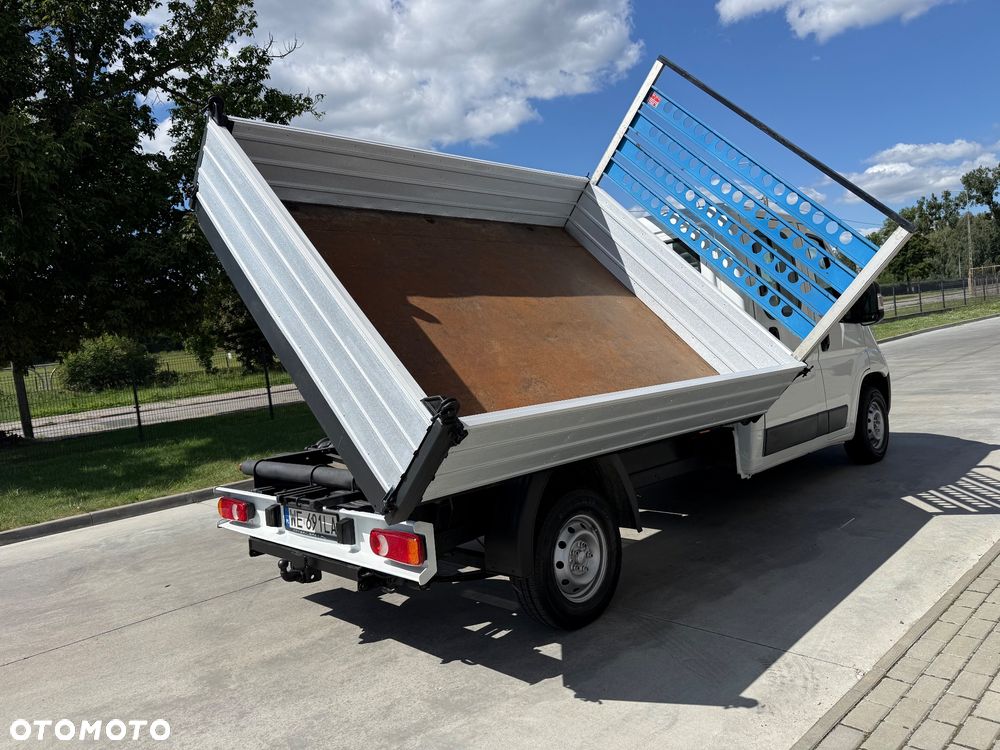 Peugeot Boxer wywrotka - 11