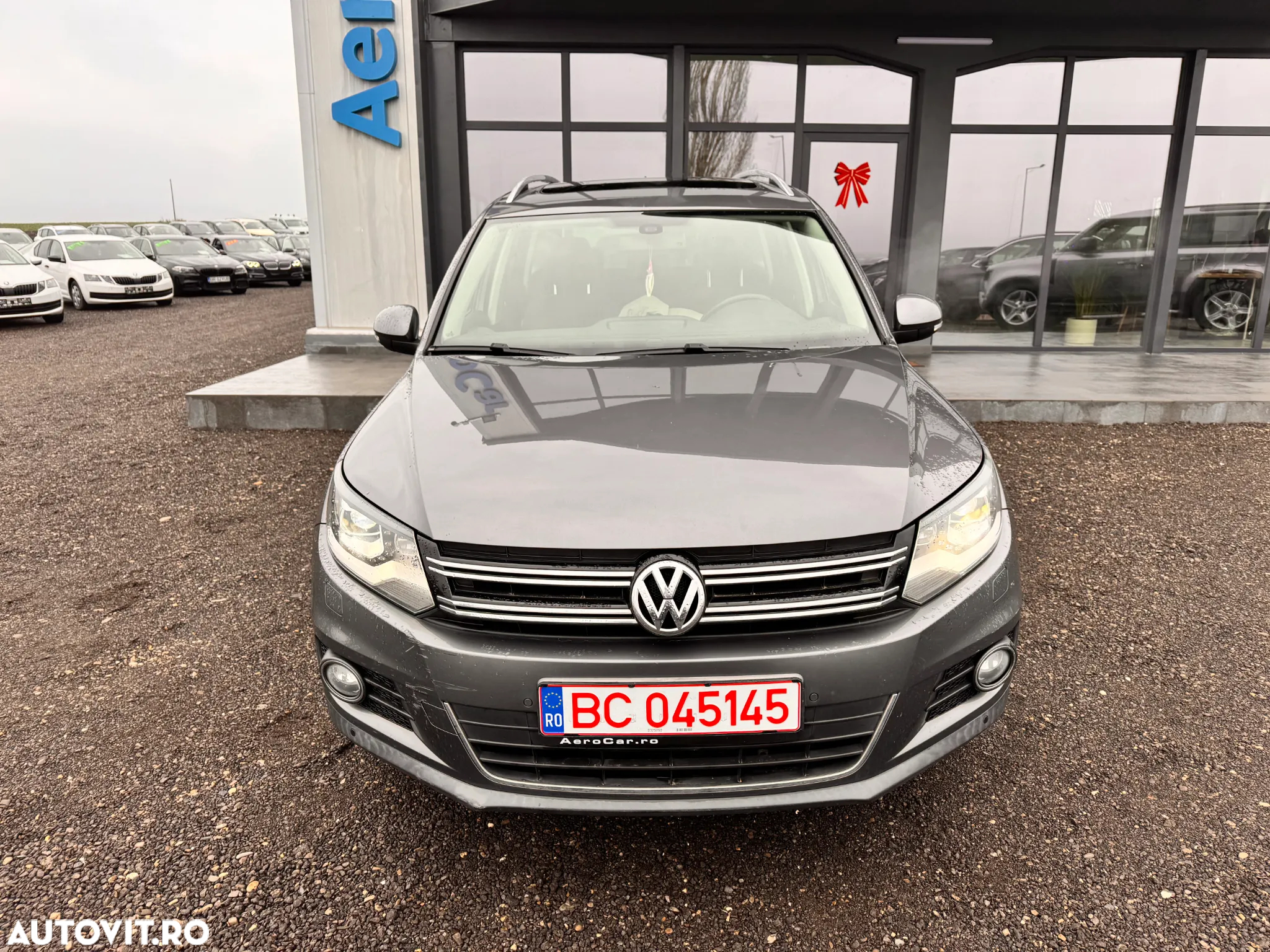 Volkswagen Tiguan - 4