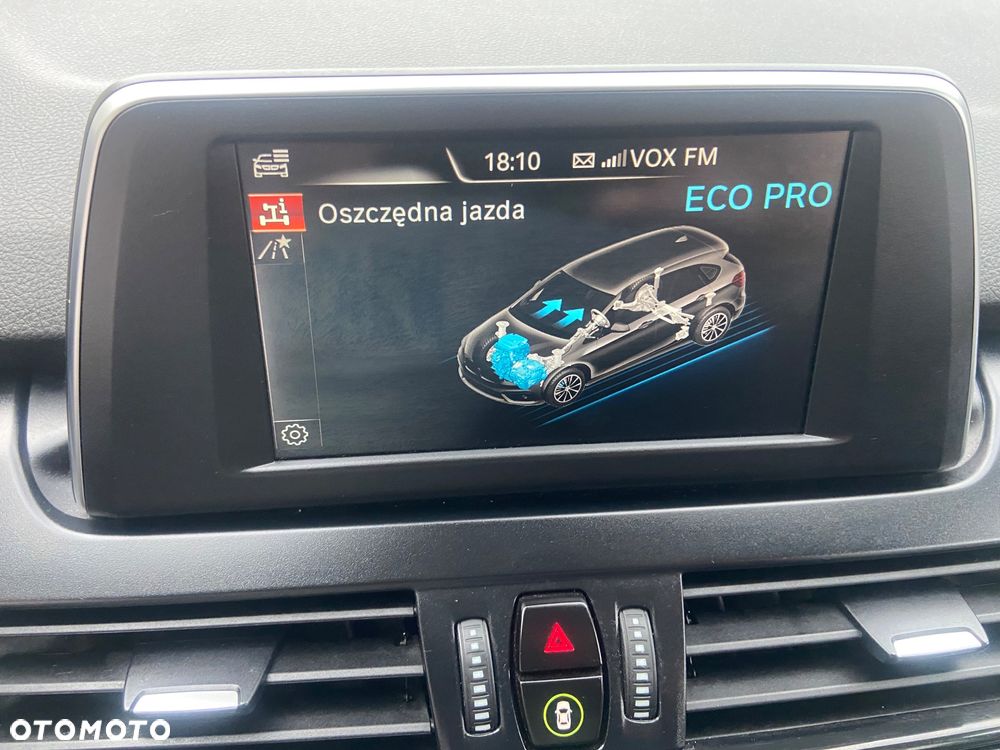 BMW Seria 2 216d Active Tourer Luxury Line - 32