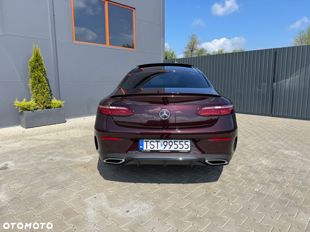 Mercedes-Benz Klasa E 300 d 4Matic 9G-TRONIC AMG Line - 17