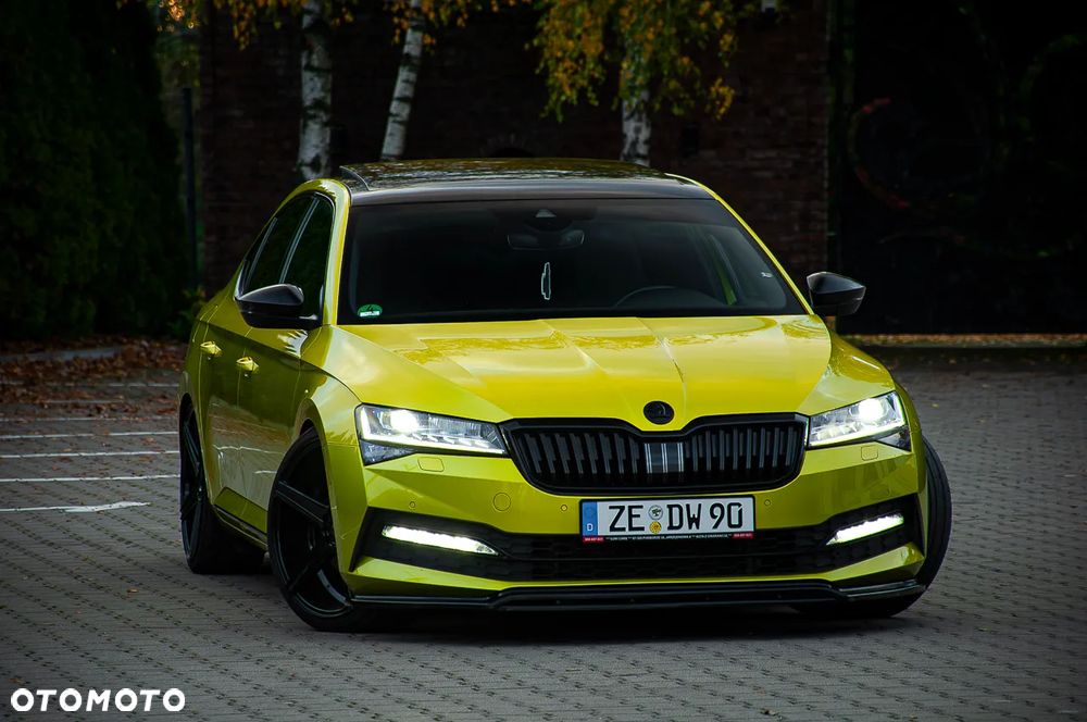 Skoda Superb 2.0 TDI DSG Sportline - 31