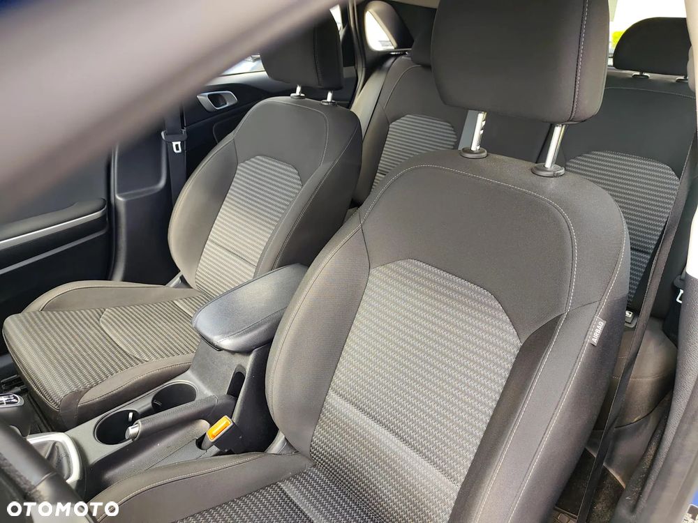 Kia Ceed 1.5 T-GDI M - 11