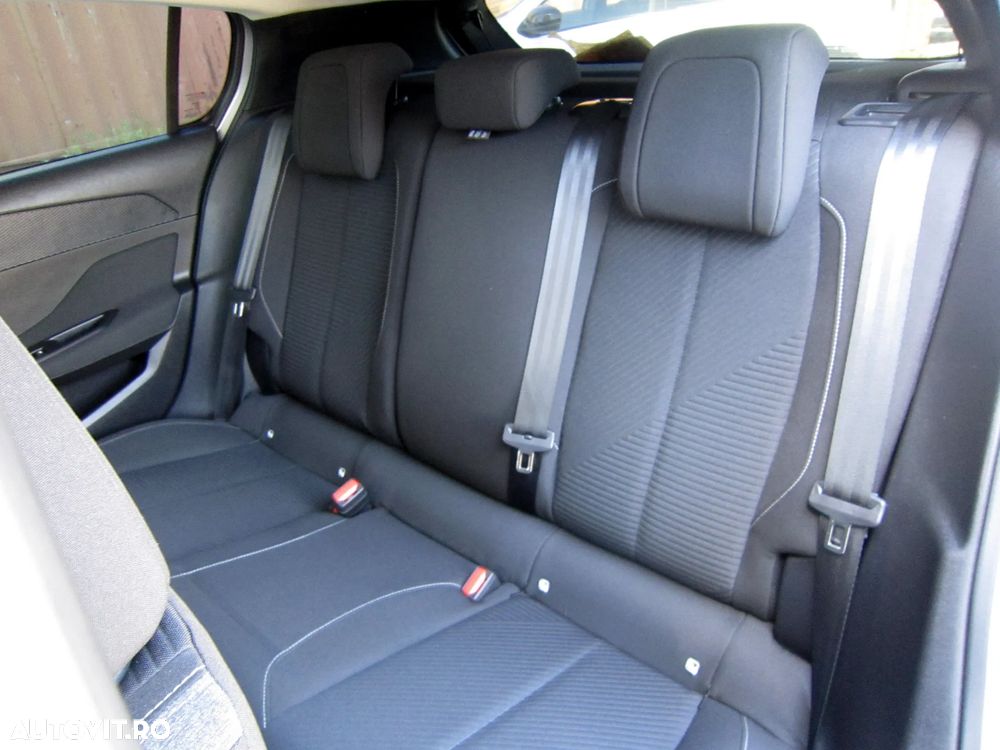 Peugeot 308 BlueHDi 130 EAT8 Active Pack - 9