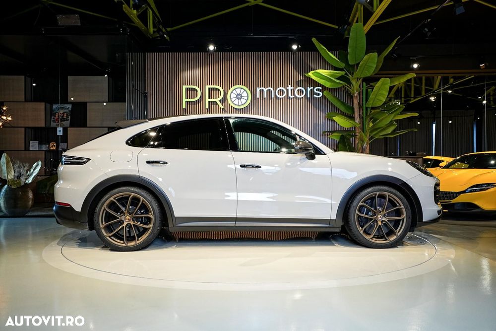 Porsche Cayenne Coupe - 3