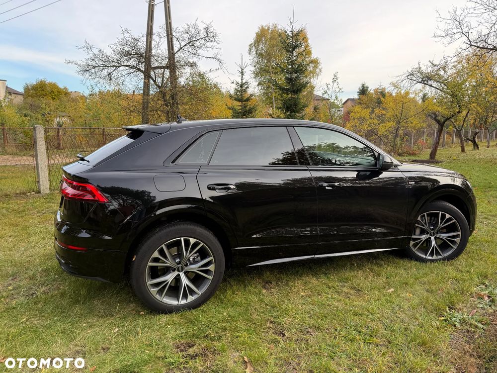 Audi Q8 - 10