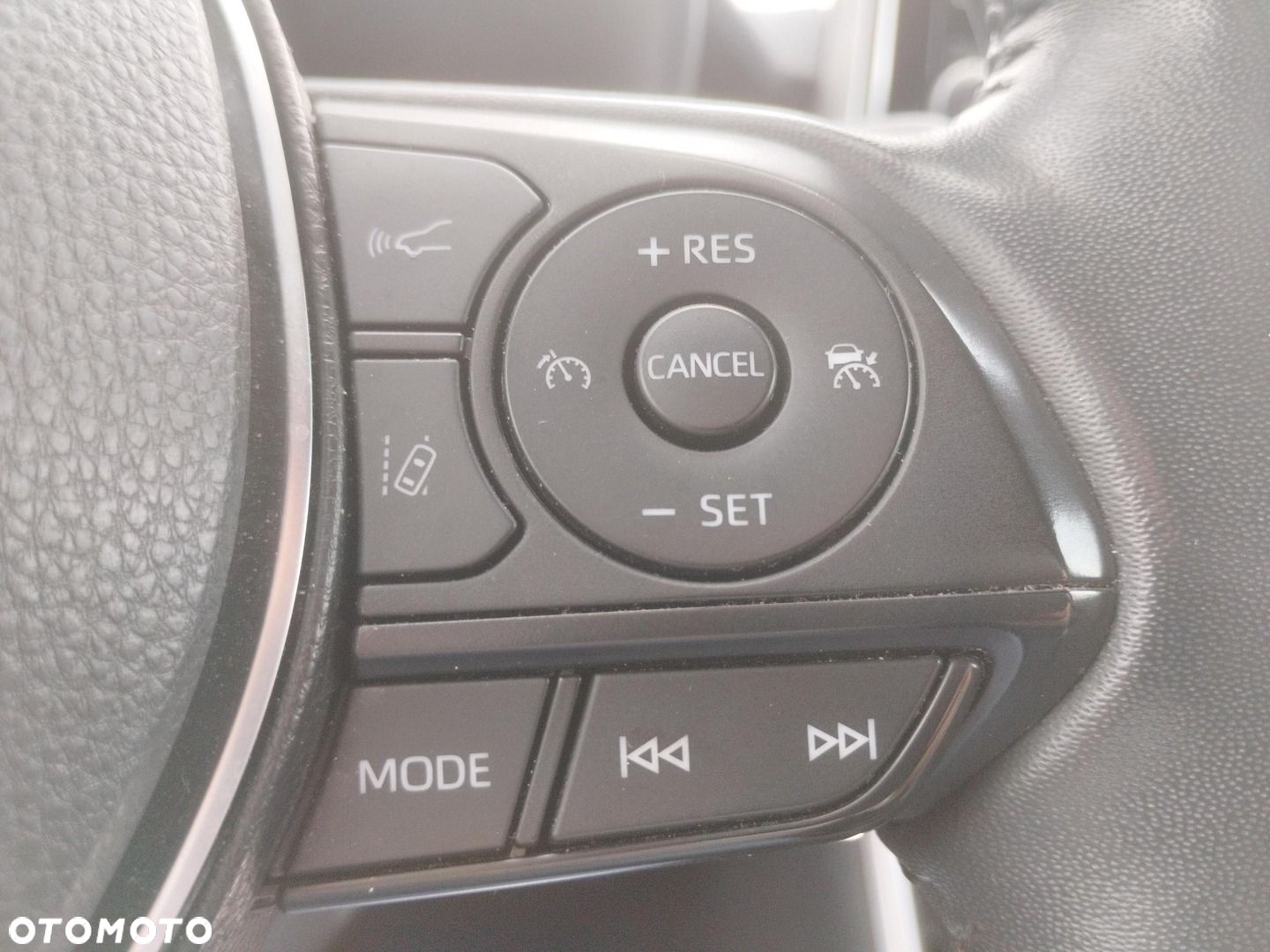 Toyota RAV4 - 16