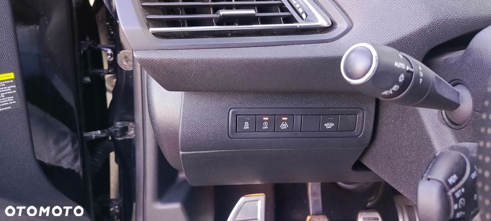 Peugeot 308 PureTech 263 Stop & Start GTi by Sport - 15