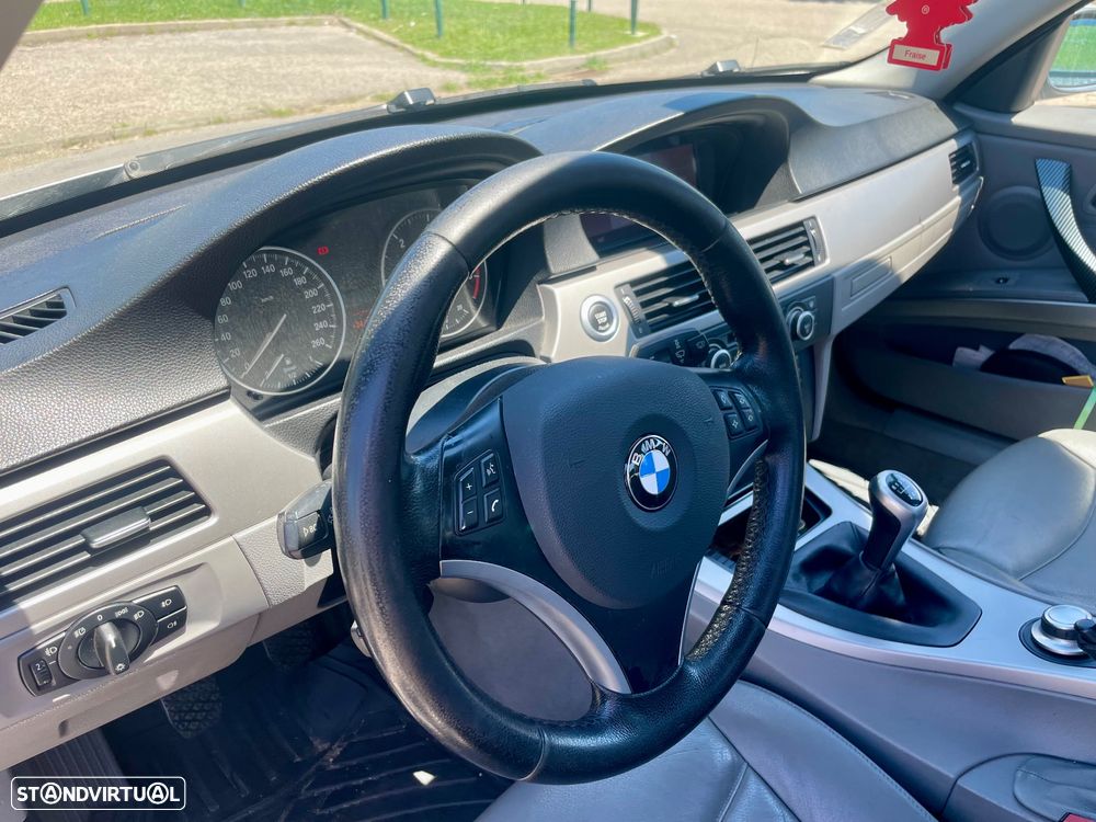 BMW 320 - 18