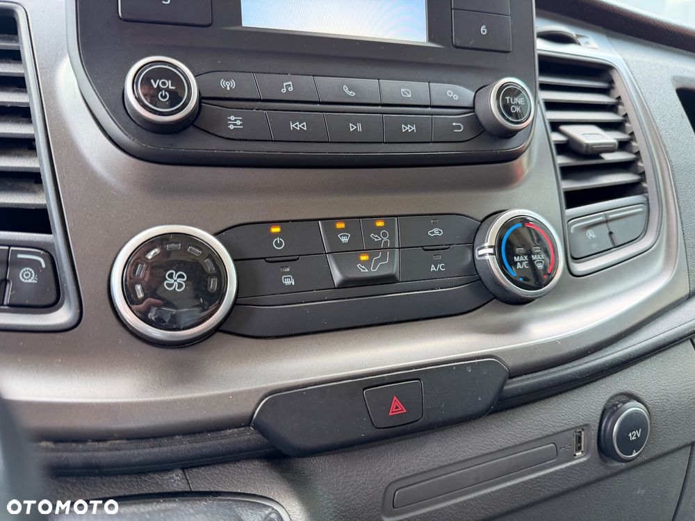 Ford Transit - 29
