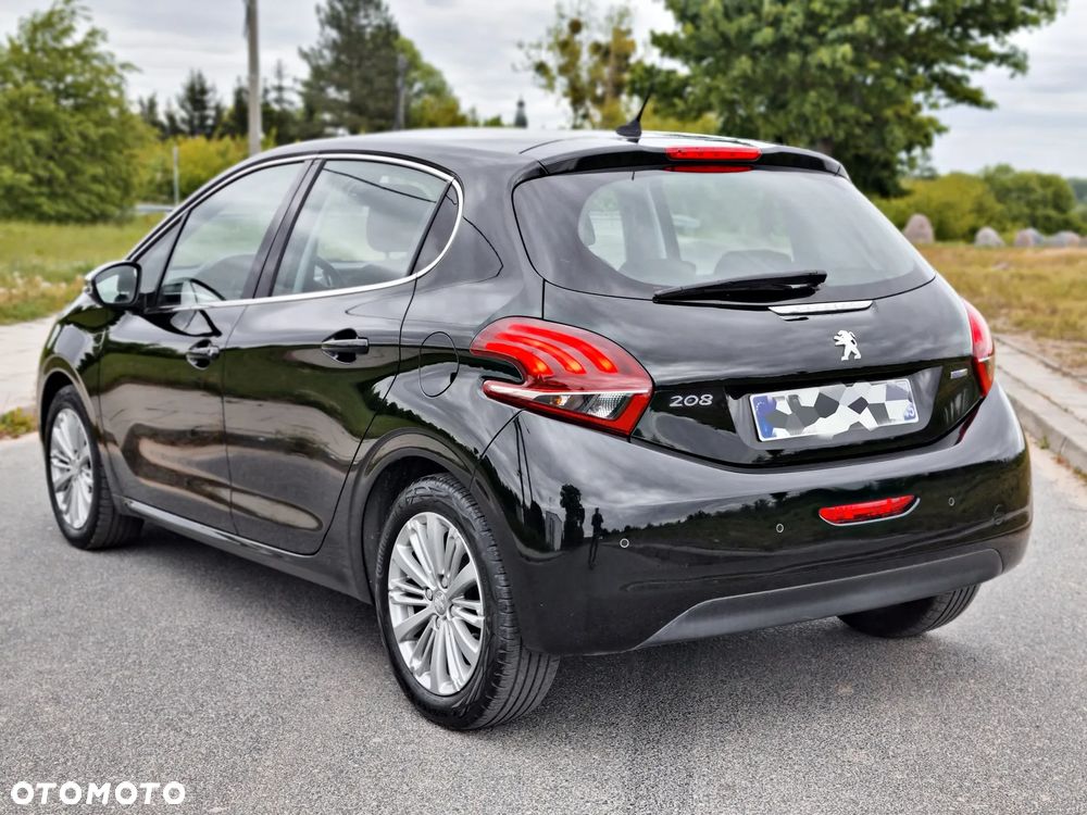 Peugeot 208 PureTech 82 Start & Stop Allure - 12