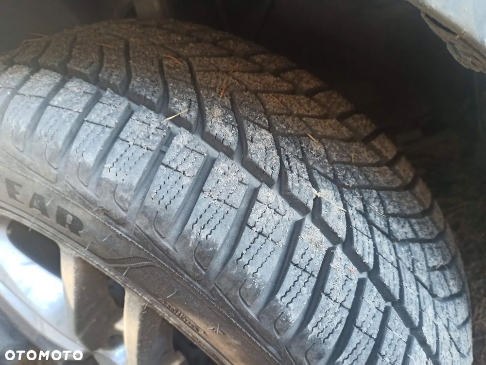 Lexus IS 220 D Prestige - 14