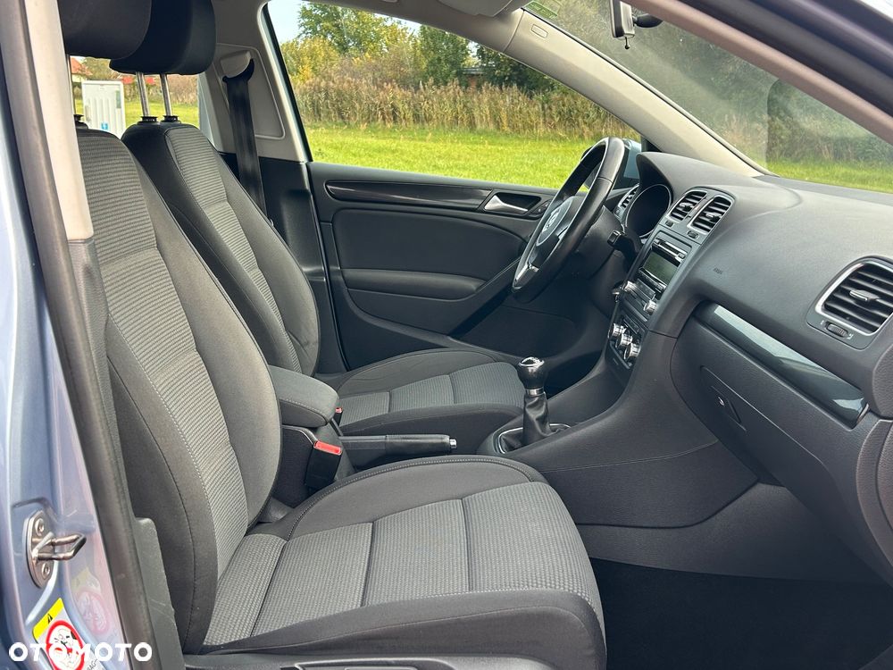 Volkswagen Golf - 29