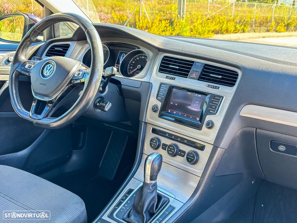 VW Golf Variant 1.6 TDi Confortline DSG - 12