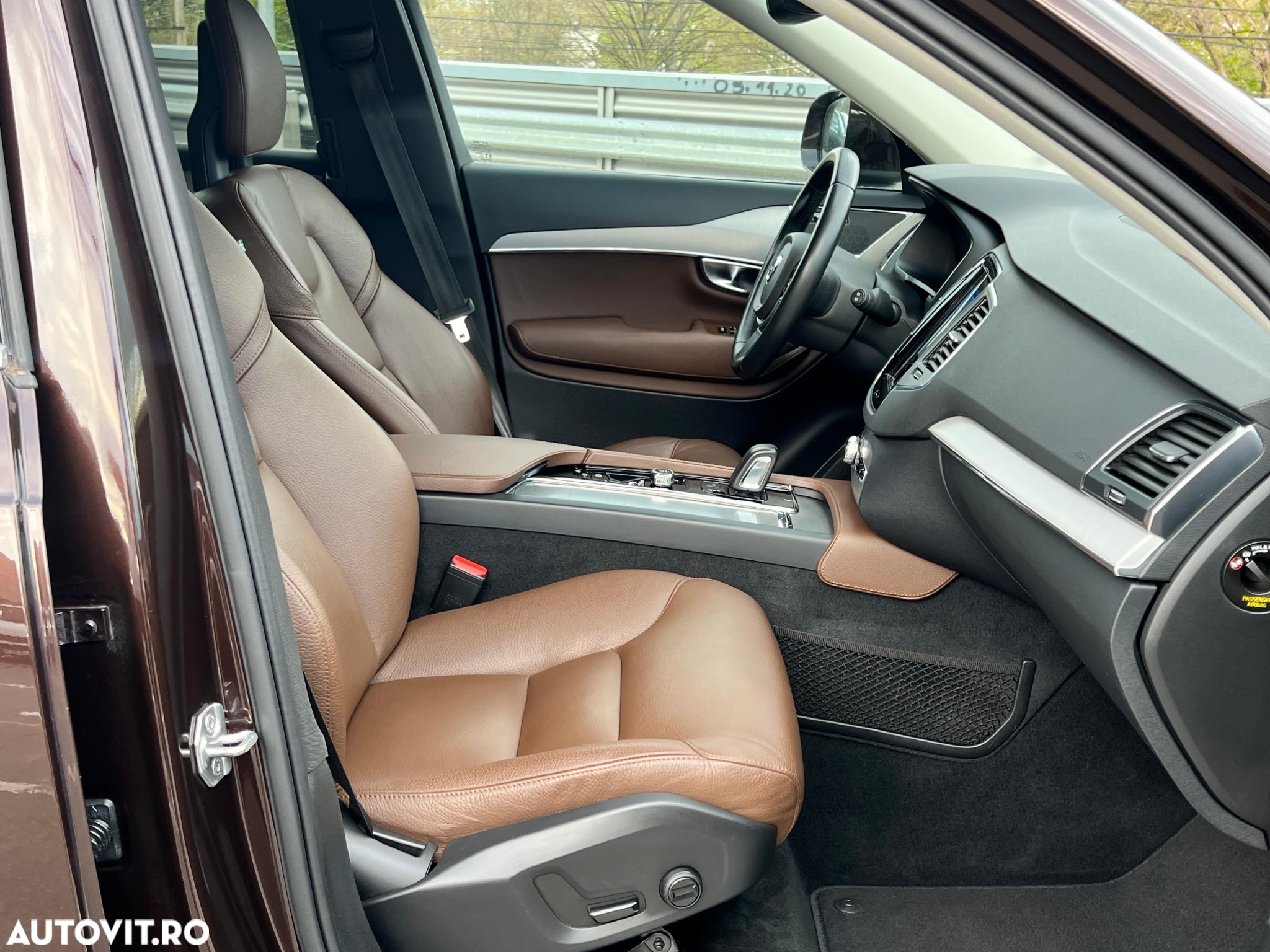 Volvo XC 90 B5 MHEV AWD 5 locuri Momentum Pro - 7