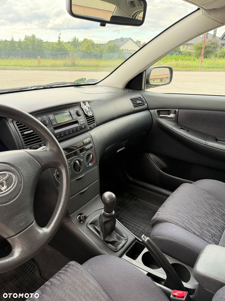 Toyota Corolla 1.6 VVT-i Terra Polaris - 14