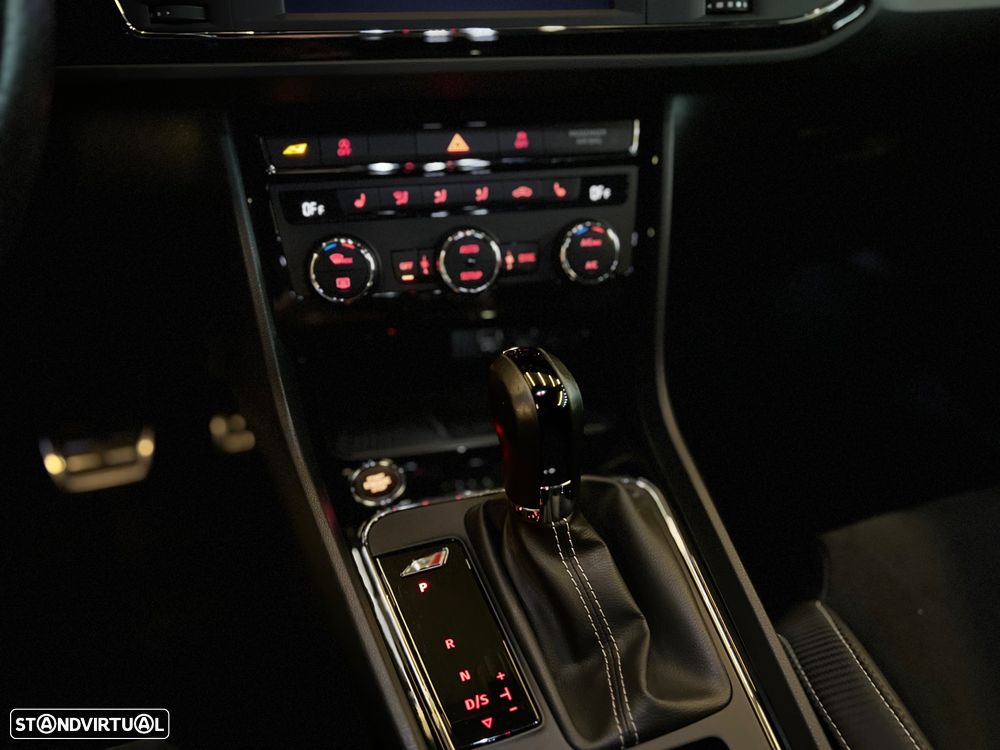 SEAT Leon SC 2.0 TSI S&S DSG Cupra 300 - 39