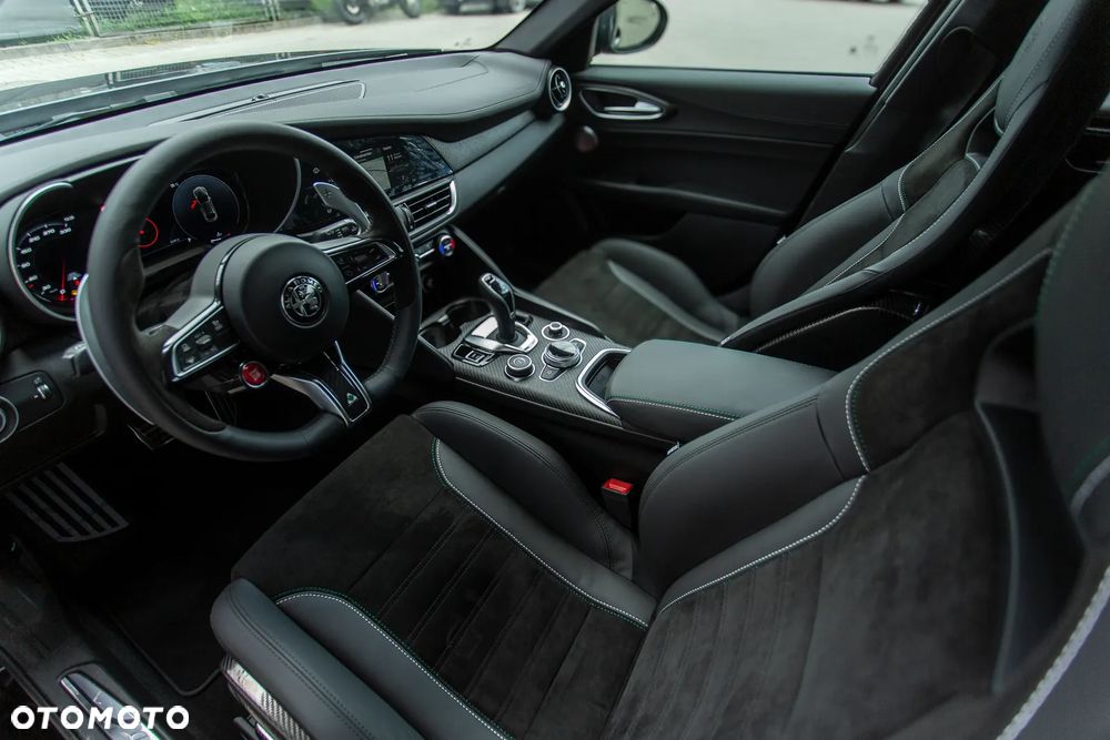 Alfa Romeo Giulia - 7
