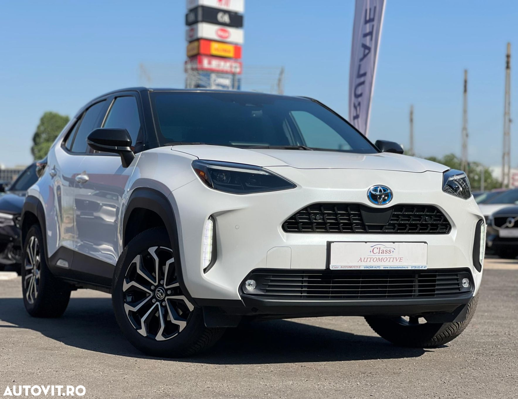 Toyota Yaris Cross 1.5 VVT-i HSD 4x2 Dynamic - 3