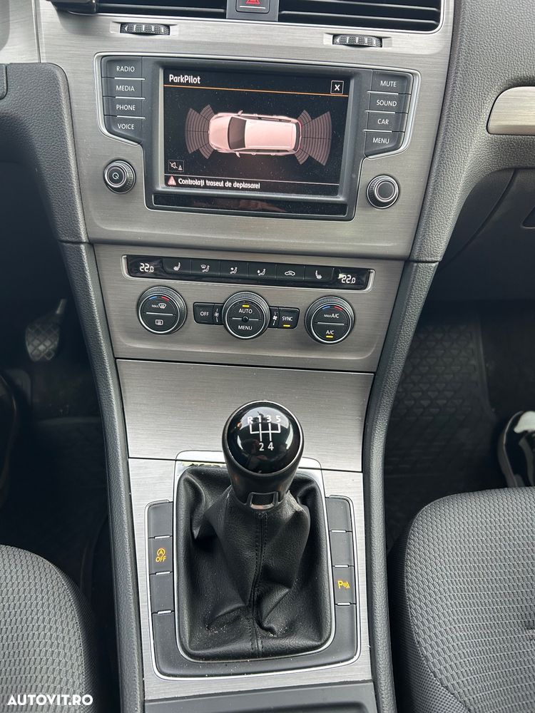 Volkswagen Golf 1.6 TDI BlueMotion Comfortline - 6