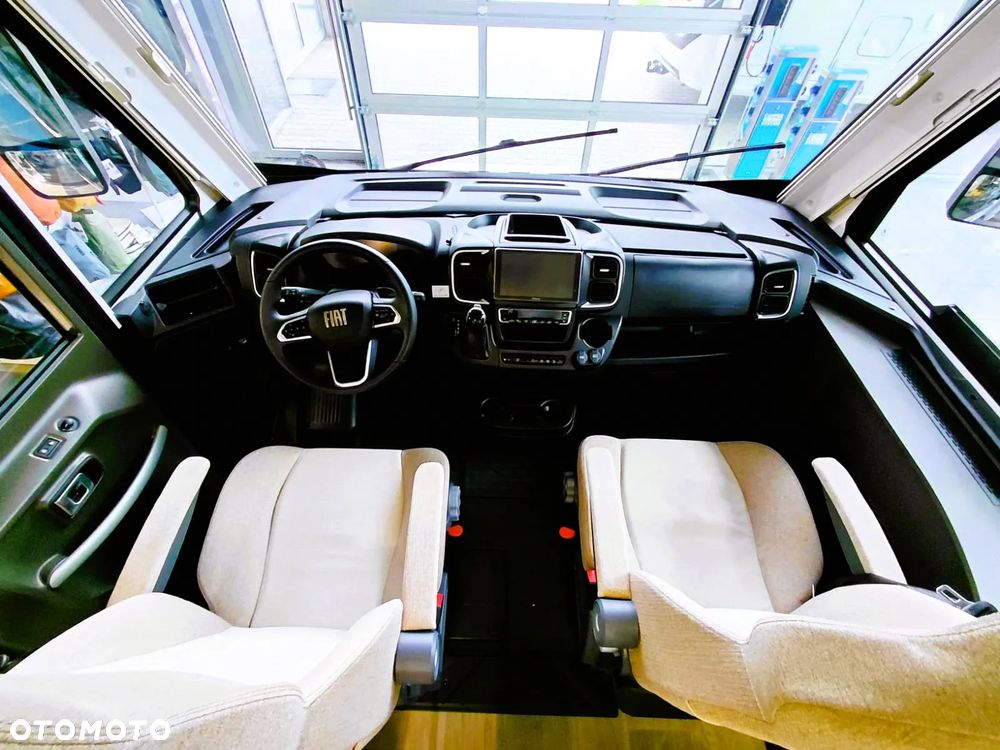 Benimar Amphityron 998 T26 - 10