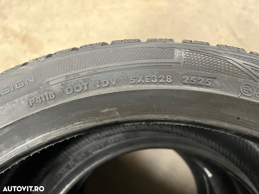 Vând set anvelope 245/40/20-275/35/20 vredestein de iarnă noi - 7
