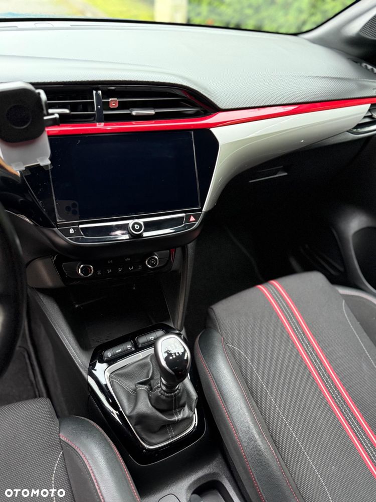 Opel Corsa 1.2 GS Line S&S - 11